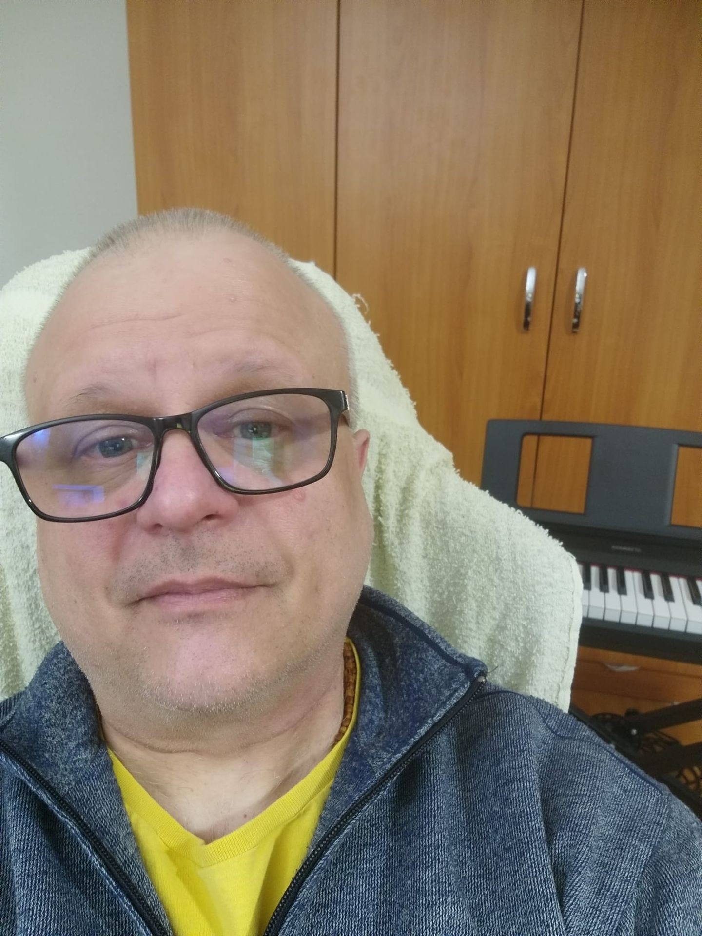 Headshot of Ishan, founder of Golden Blue Editing, a boutique editorial service for genre fiction, focusing on Fantasy and Romance..